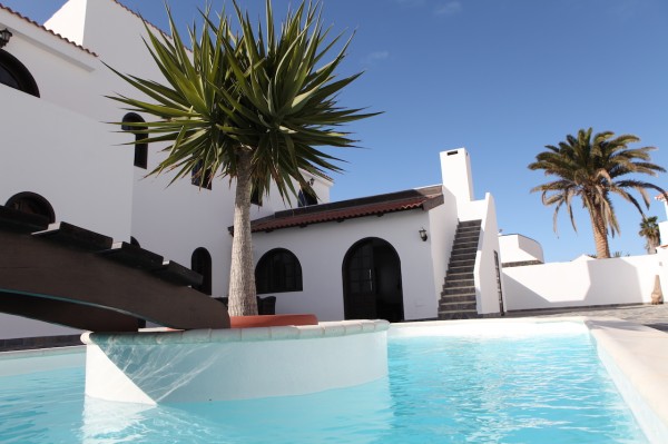 Spacious villa in the centre of town, Fuerteventura, Corralejo