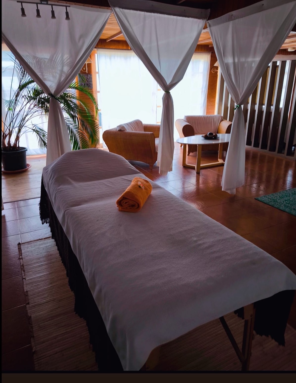 Unique Business Opportunity in Corralejo: Established Massage Centre for Transfer