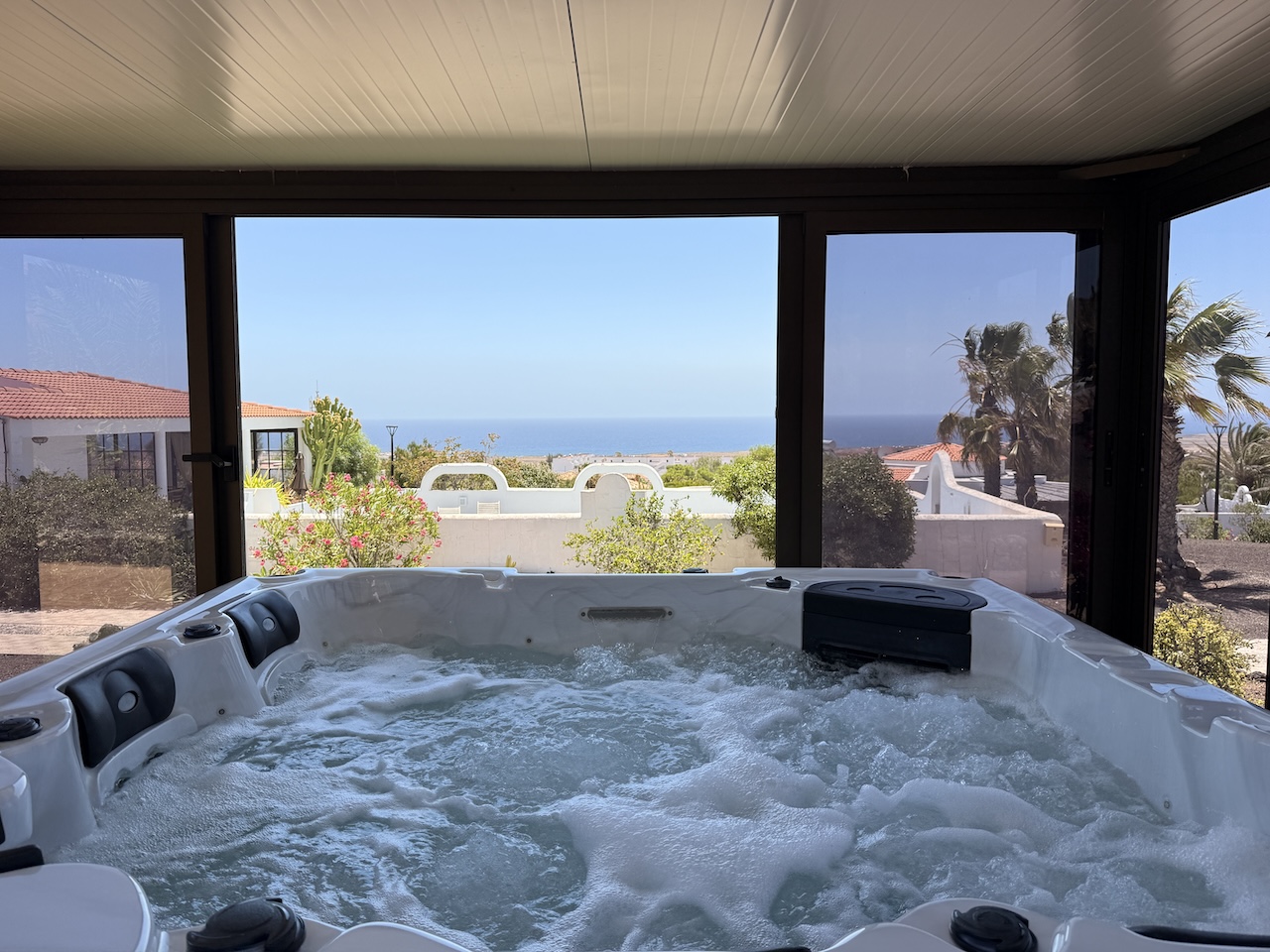 Foto 11-06-26, 12 45 34 Exclusive Villa with Sea Views in Parque Holandés – Privacy, Space and Canary Island Charm