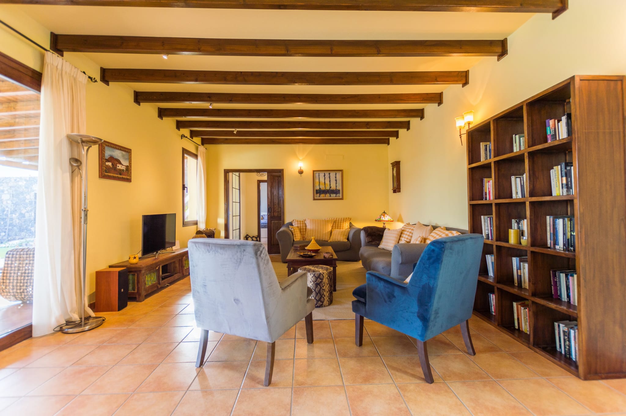 Luxury villa located in a quiet and residential area in the village of Lajares