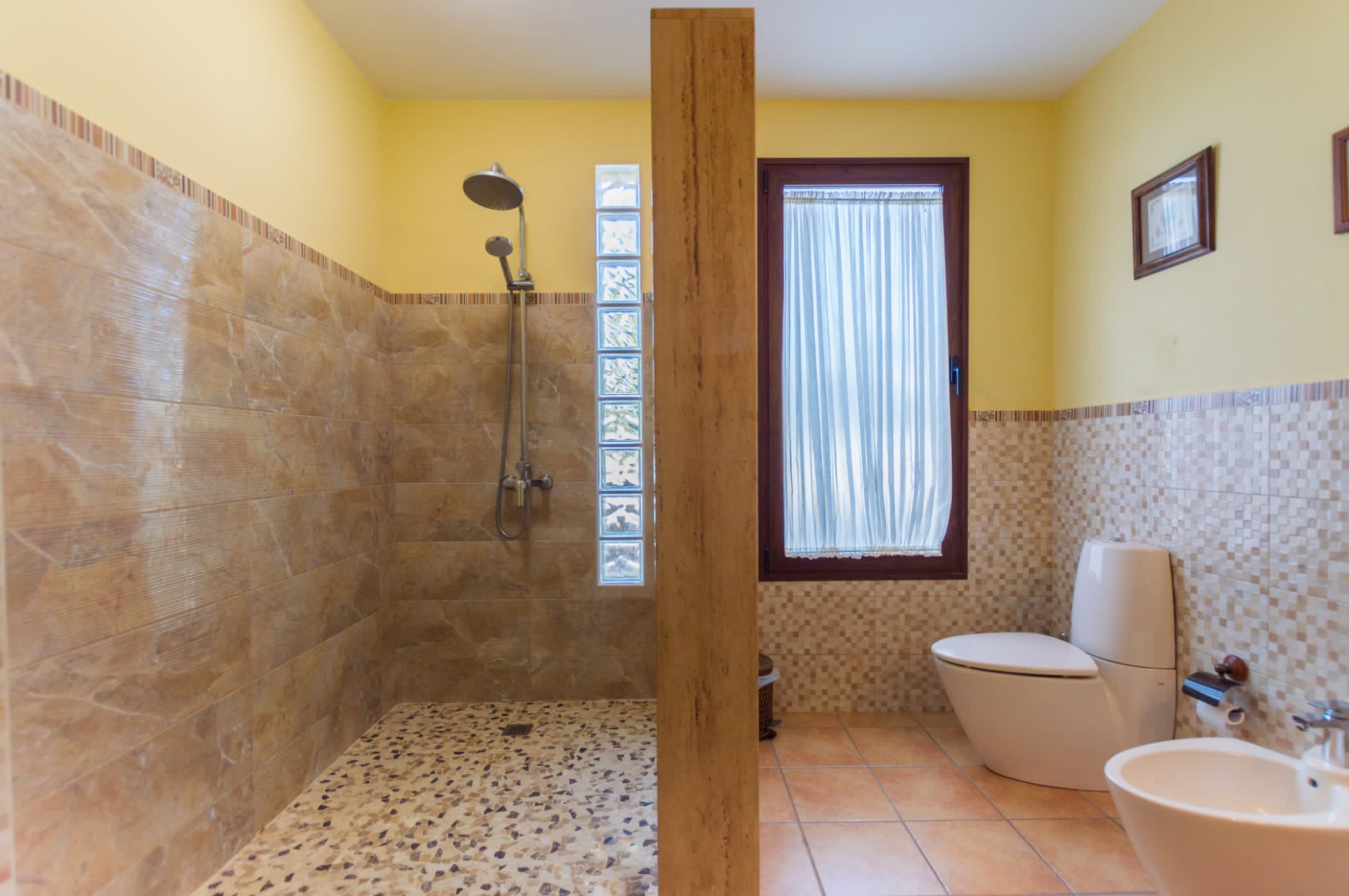 Luxury villa located in a quiet and residential area in the village of Lajares