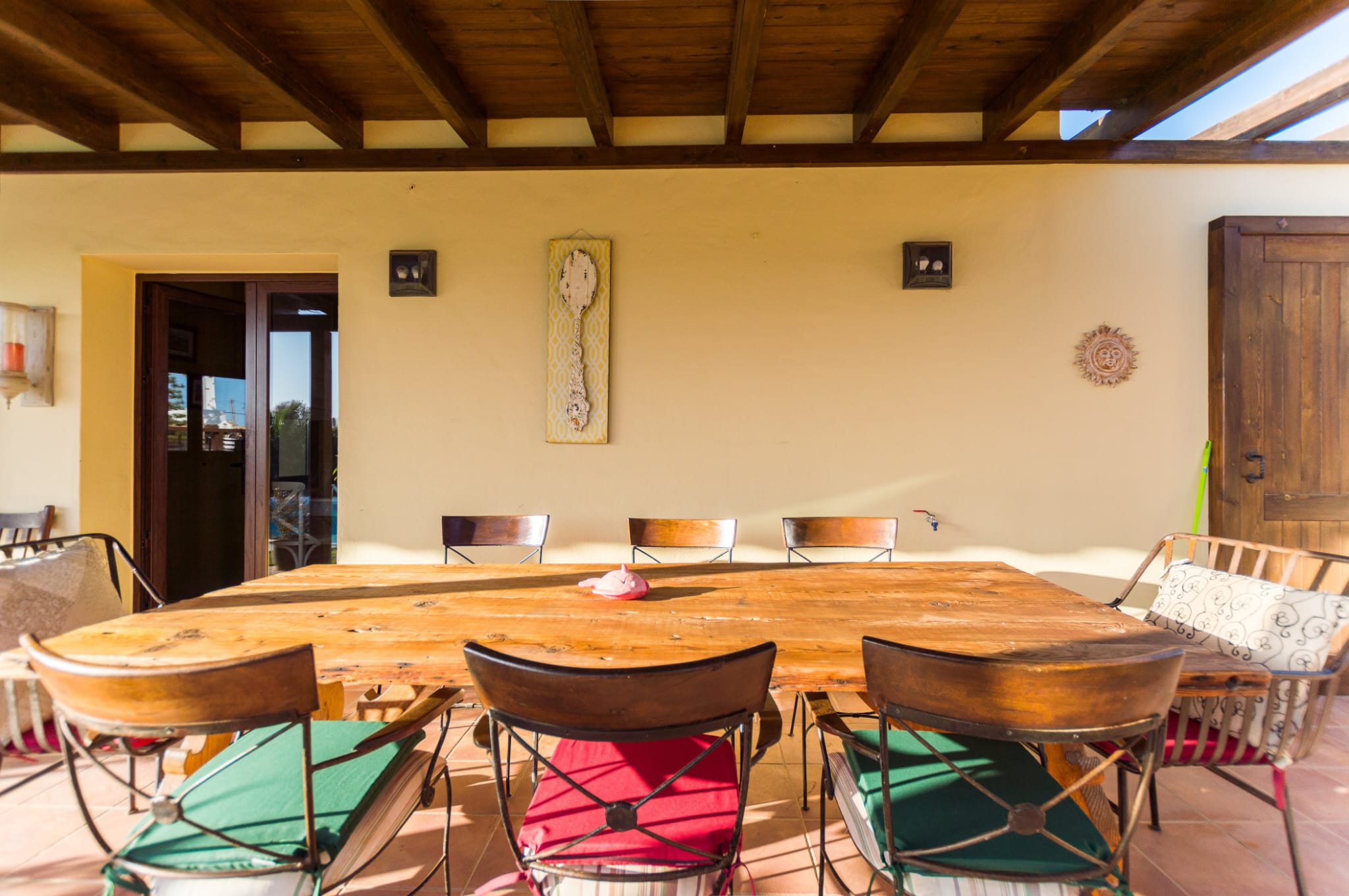 Luxury villa located in a quiet and residential area in the village of Lajares
