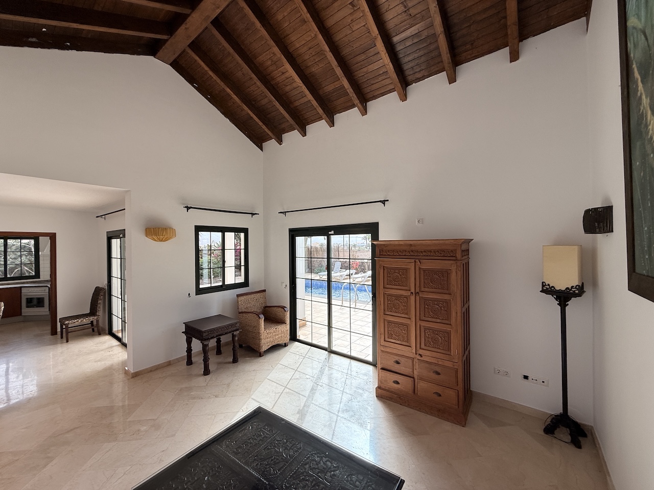 Detached villa with private pool in La Oliva
