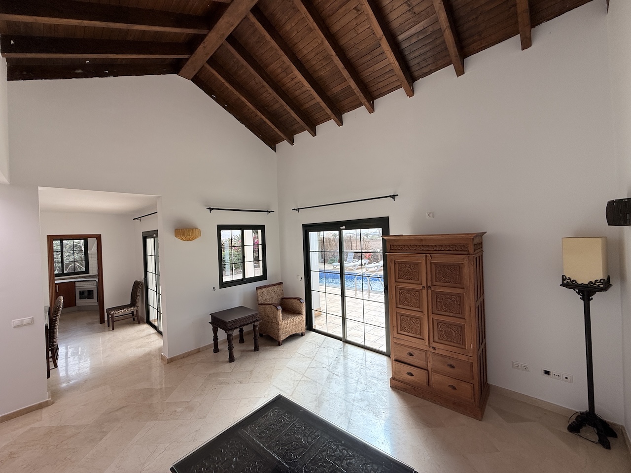 Detached villa with private pool in La Oliva