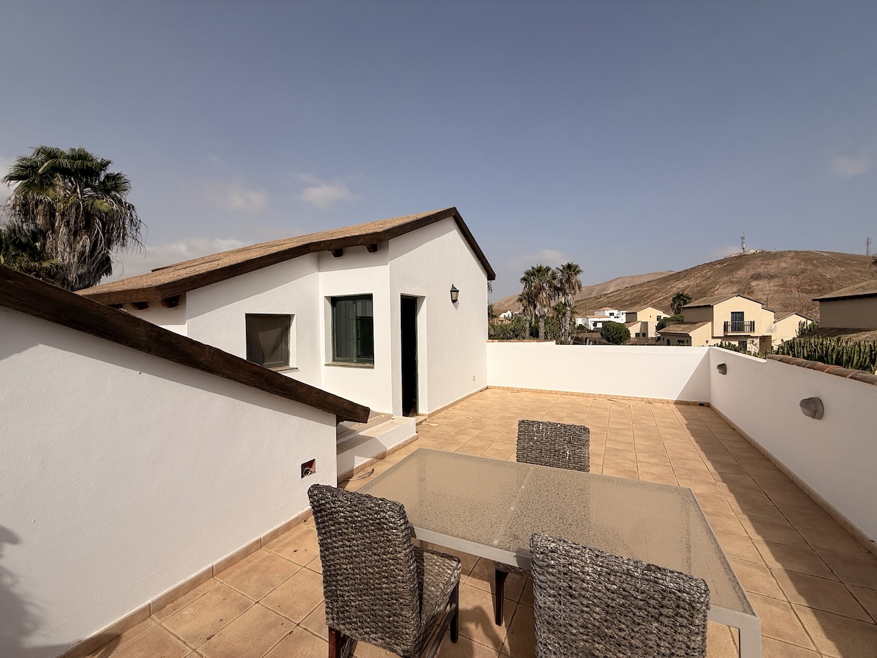 Detached villa with private pool in La Oliva