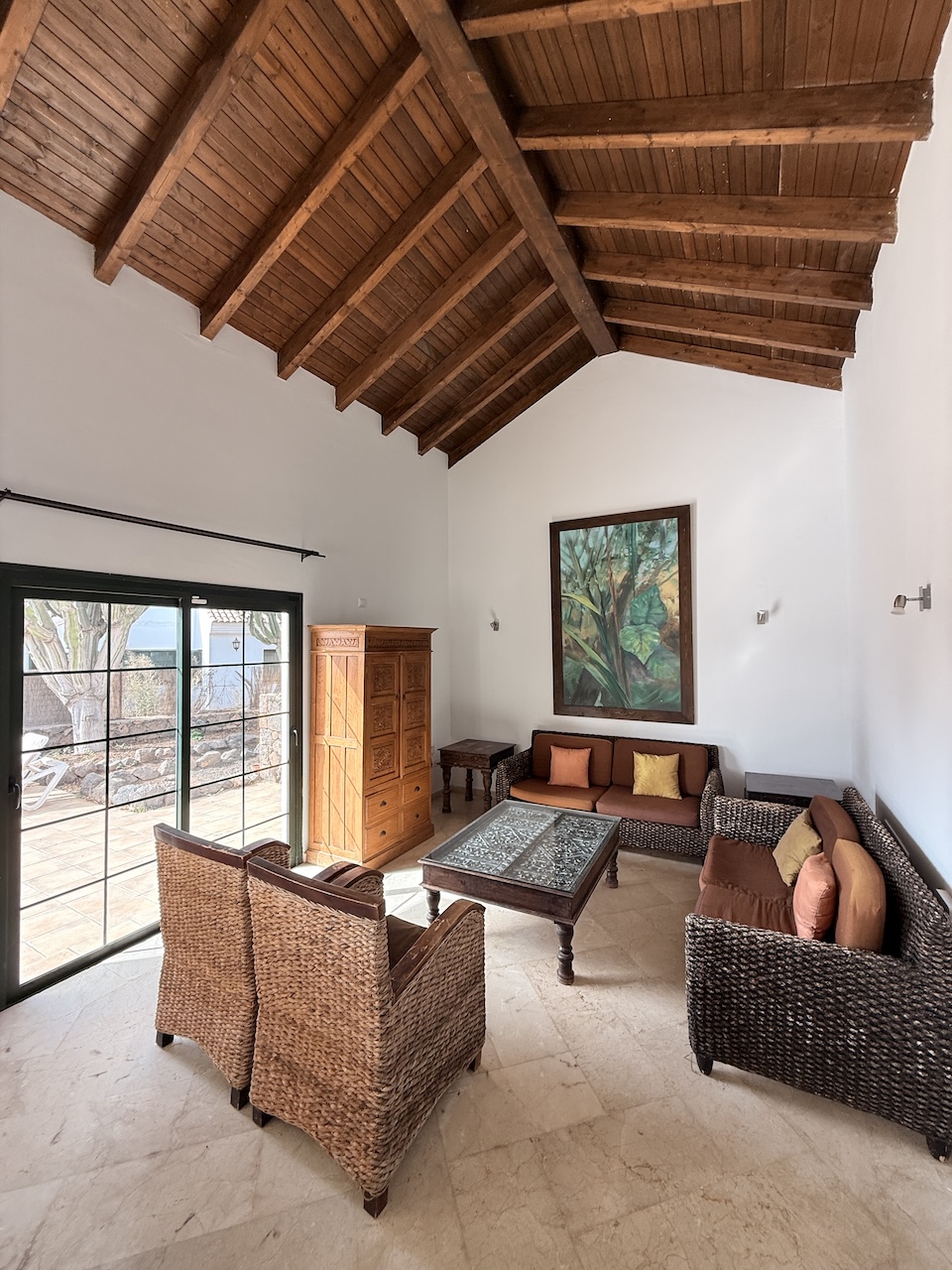 Detached villa with private pool in La Oliva