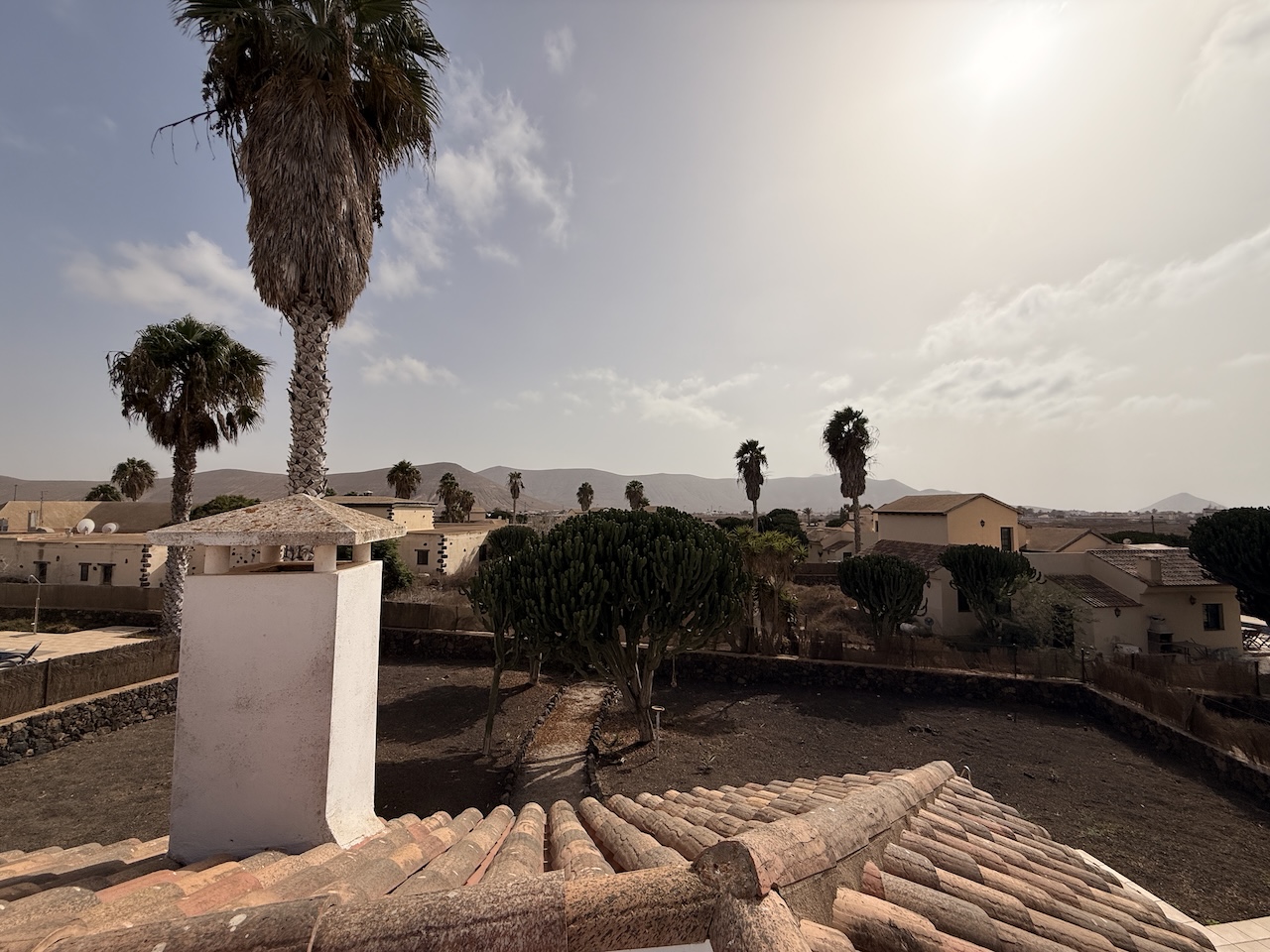 Detached villa with private pool in La Oliva