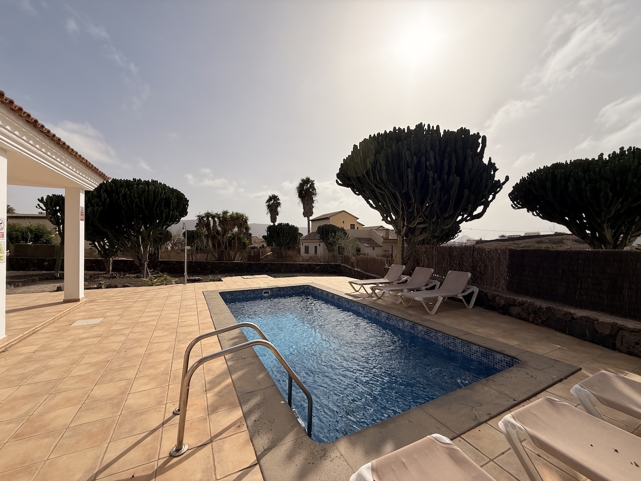 Detached villa with private pool in La Oliva