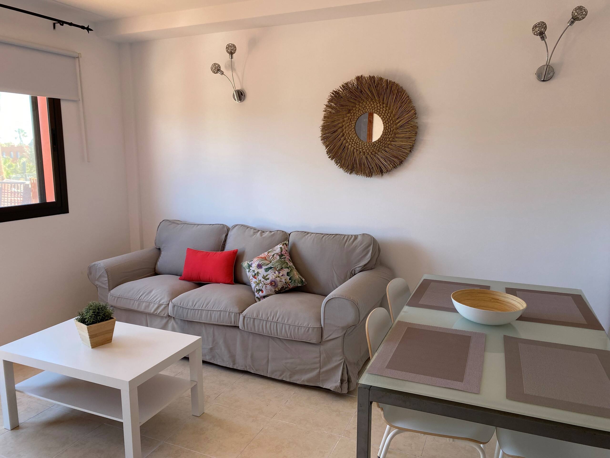 salon 2 Appartamento in vendita in un’ottima posizione a Corralejo.